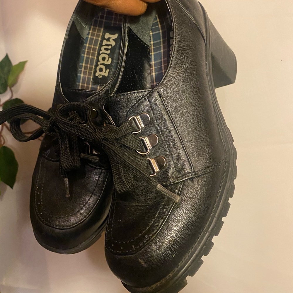 !! EARLY 2k SYLE MUDD SHOES !!